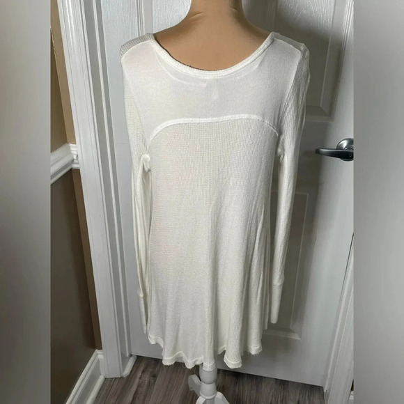 ✨Free People Malibu Thermal‎ Top Size Medium - Picture 7 of 9